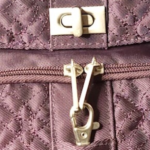 Travelon Quilted Anti-Theft Crossbody Bag | Zipper Locks + Cut-Proof Strap - Picture 13 of 15